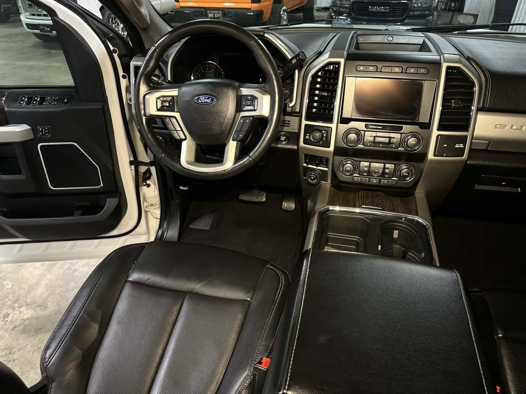 Used 2021 Ford F250 Lariat w/ Tremor Off-Road Package AWD/4WD image 35