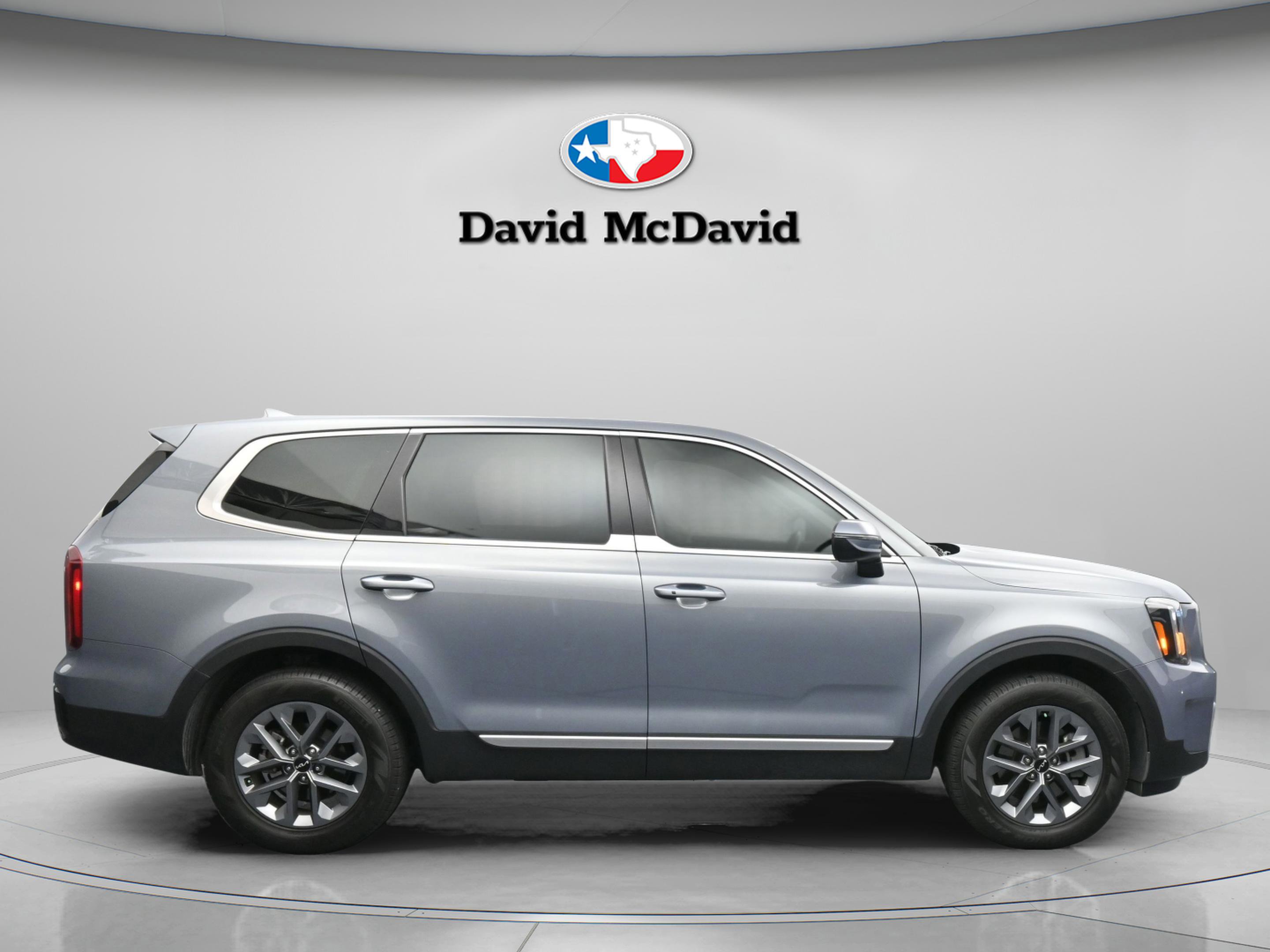 Used 2024 Kia Telluride LX image 20