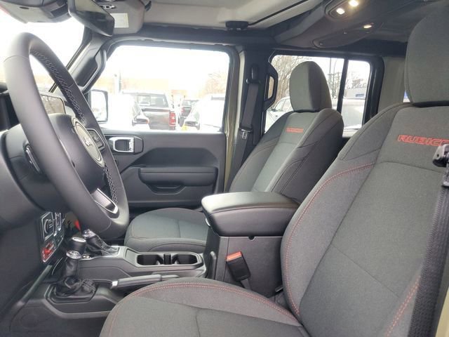 New 2026 Jeep Wrangler Unlimited Rubicon w/ Technology Group image 10