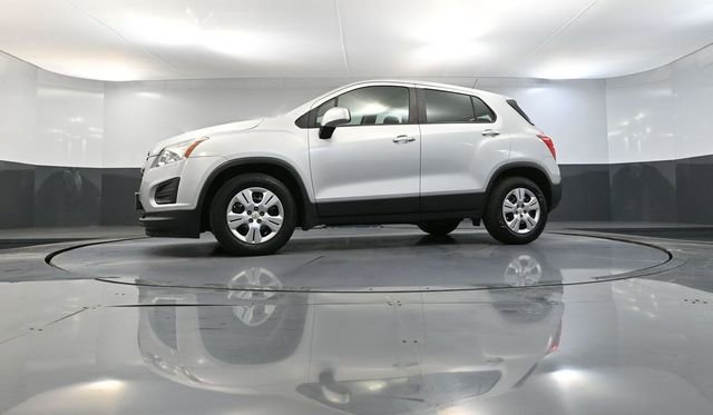 Used 2016 Chevrolet Trax LS image 45