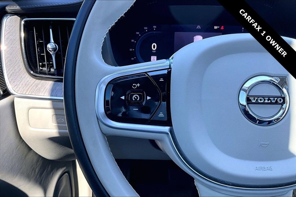 Used 2023 Volvo XC60 B5 Ultimate w/ Climate Package image 11