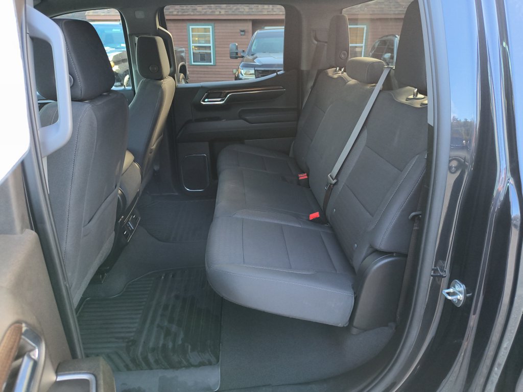 Used 2024 Chevrolet Silverado 1500 LT AWD/4WD image 21