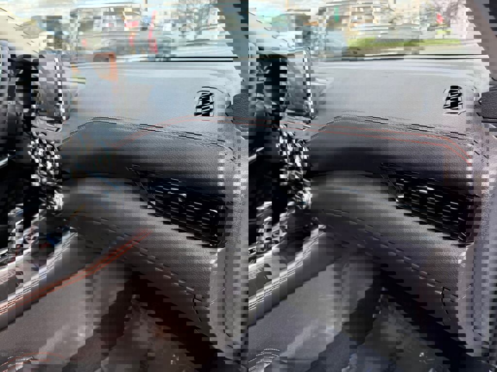 Used 2021 Nissan Sentra SR w/ SR Premium Package image 30