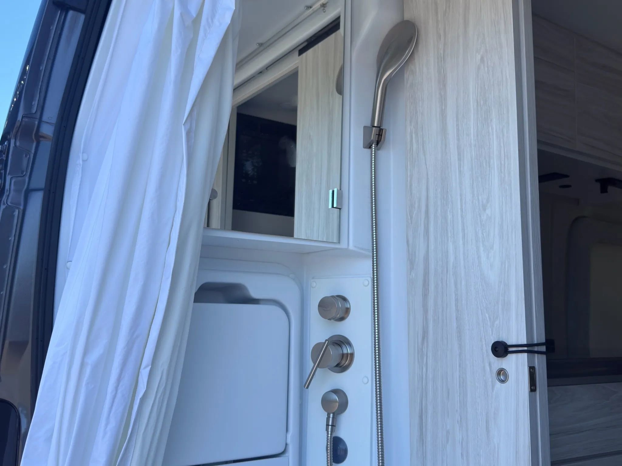 Used 2023 RAM ProMaster 1500 w/ Premium Convenience Group (B) image 38