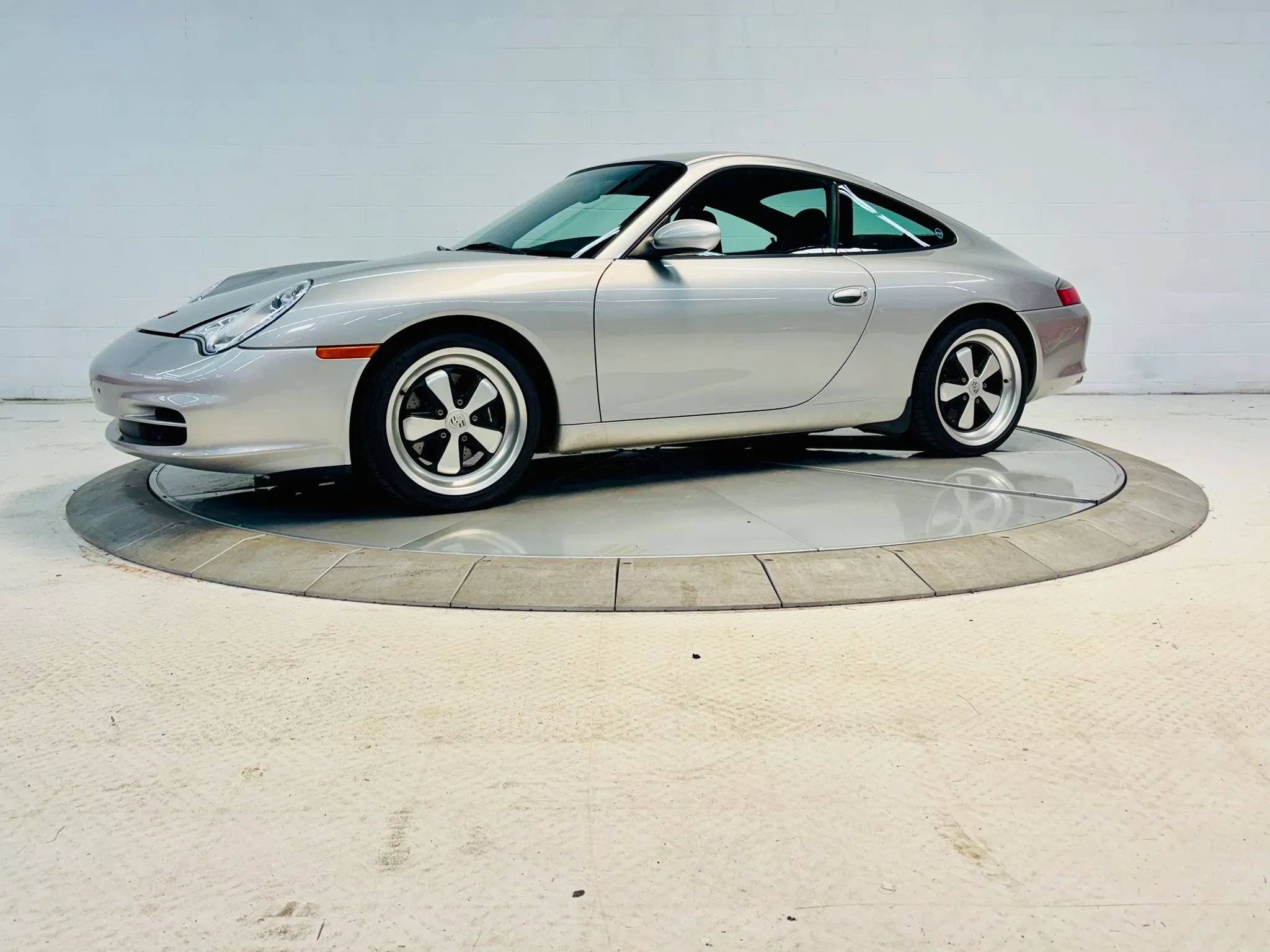 Used 2002 Porsche 911 GT3 RS image 5