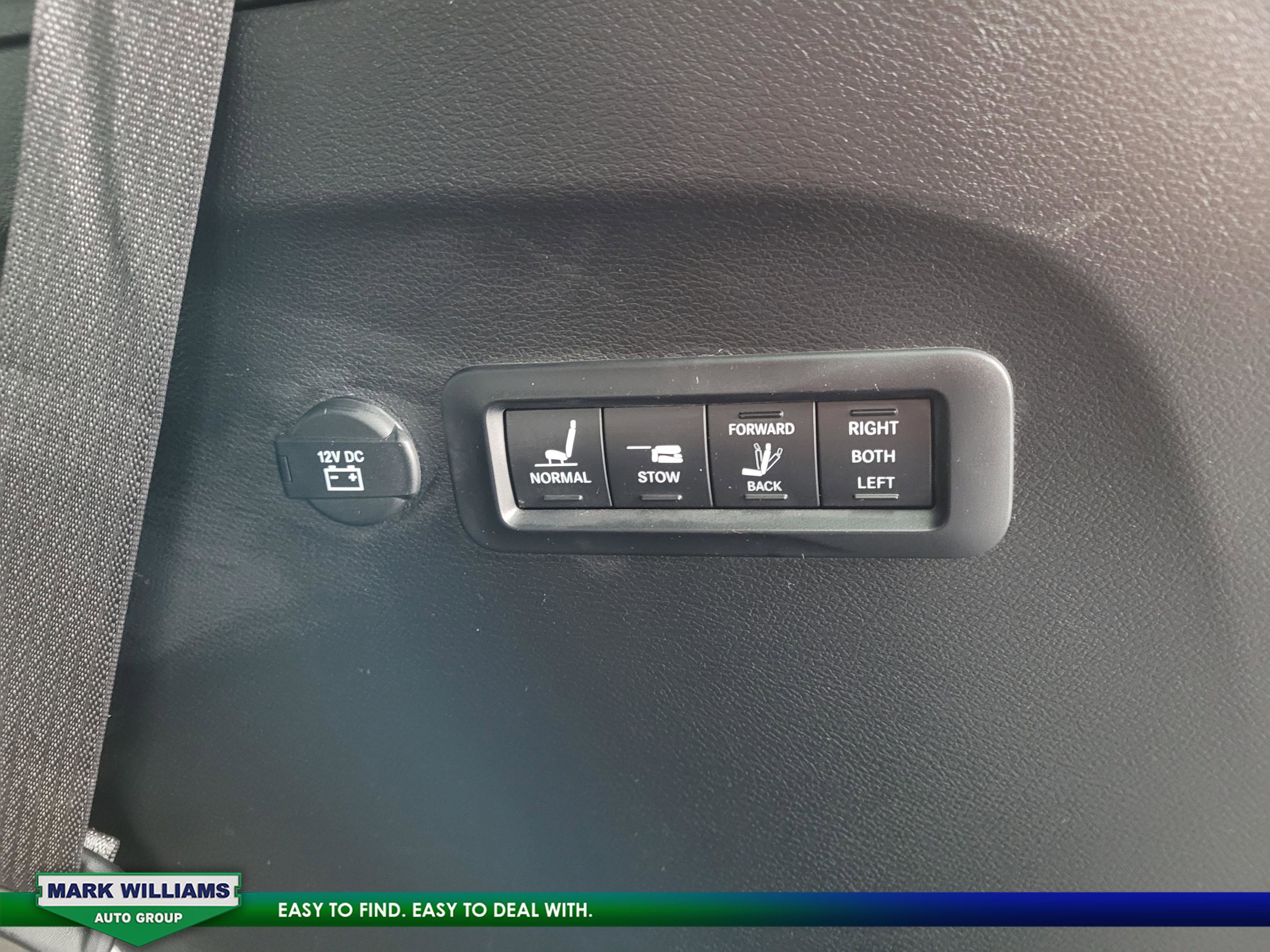 Used 2022 Chrysler Pacifica Limited w/ S Appearance Package image 32