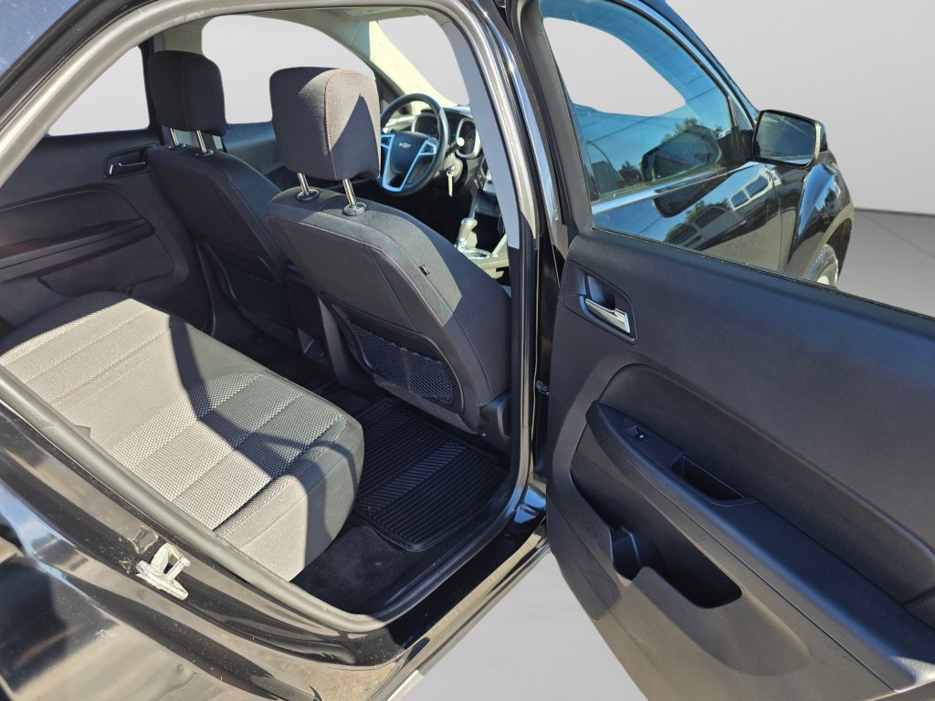 Used 2017 Chevrolet Equinox LT w/ Convenience Package AWD/4WD image 46