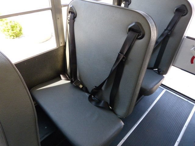 Used 2007 Chevrolet Express 3500 w/ School Bus Package RWD image 24