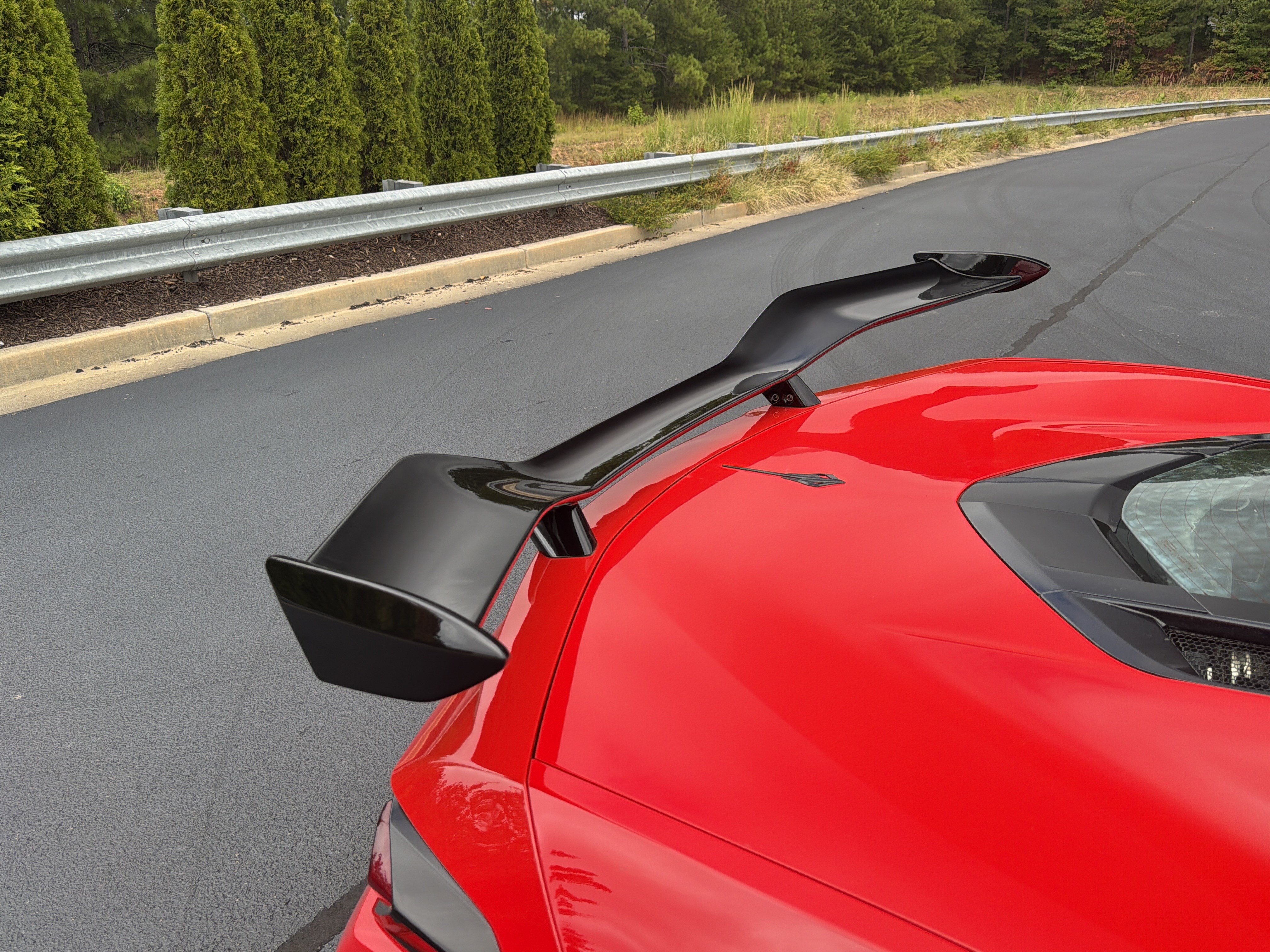 Used 2025 Chevrolet Corvette E-Ray w/ Stealth Interior Trim Package AWD/4WD image 16