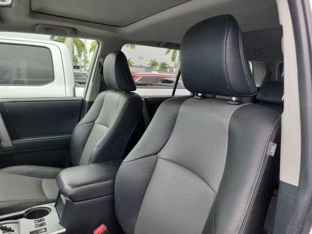 Used 2020 Toyota 4Runner SR5 Premium w/ Moonroof Package AWD/4WD image 10