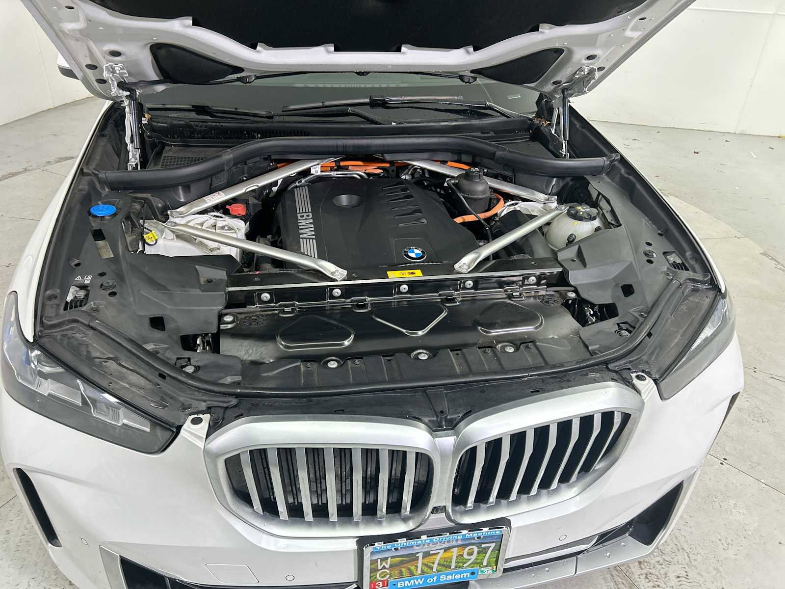 Used 2024 BMW X5 xDrive50e w/ Premium Package image 18