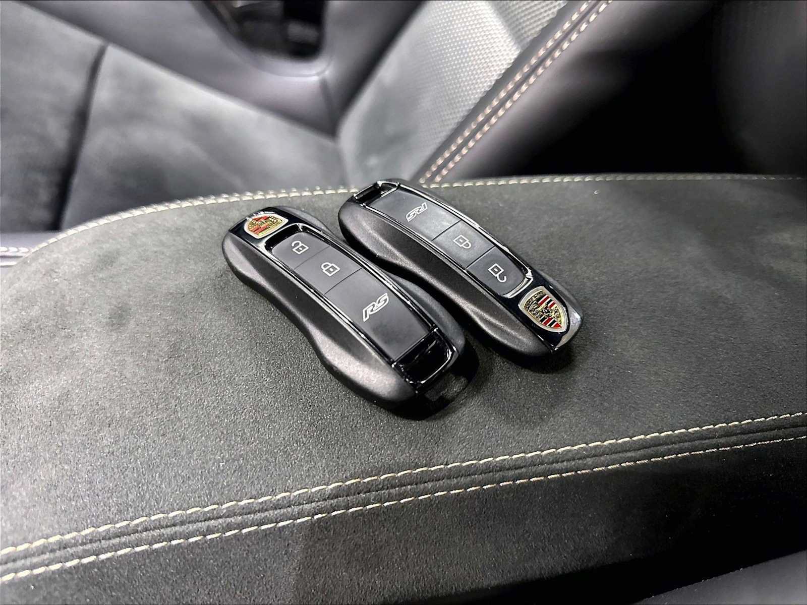 Used 2025 Porsche 911 GT3 RS RWD image 34