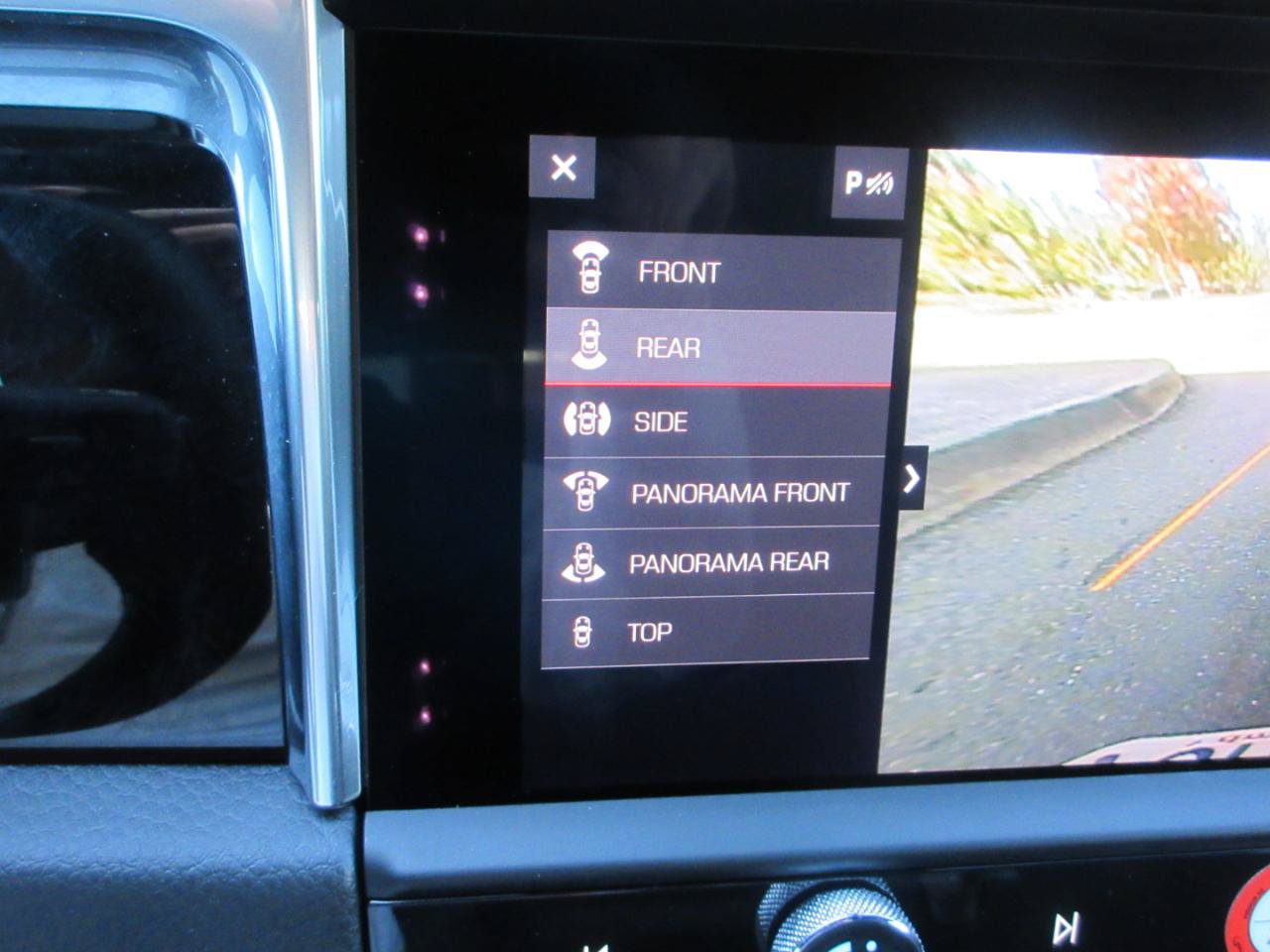 Used 2025 Porsche Macan w/ Premium Package Plus AWD/4WD image 70