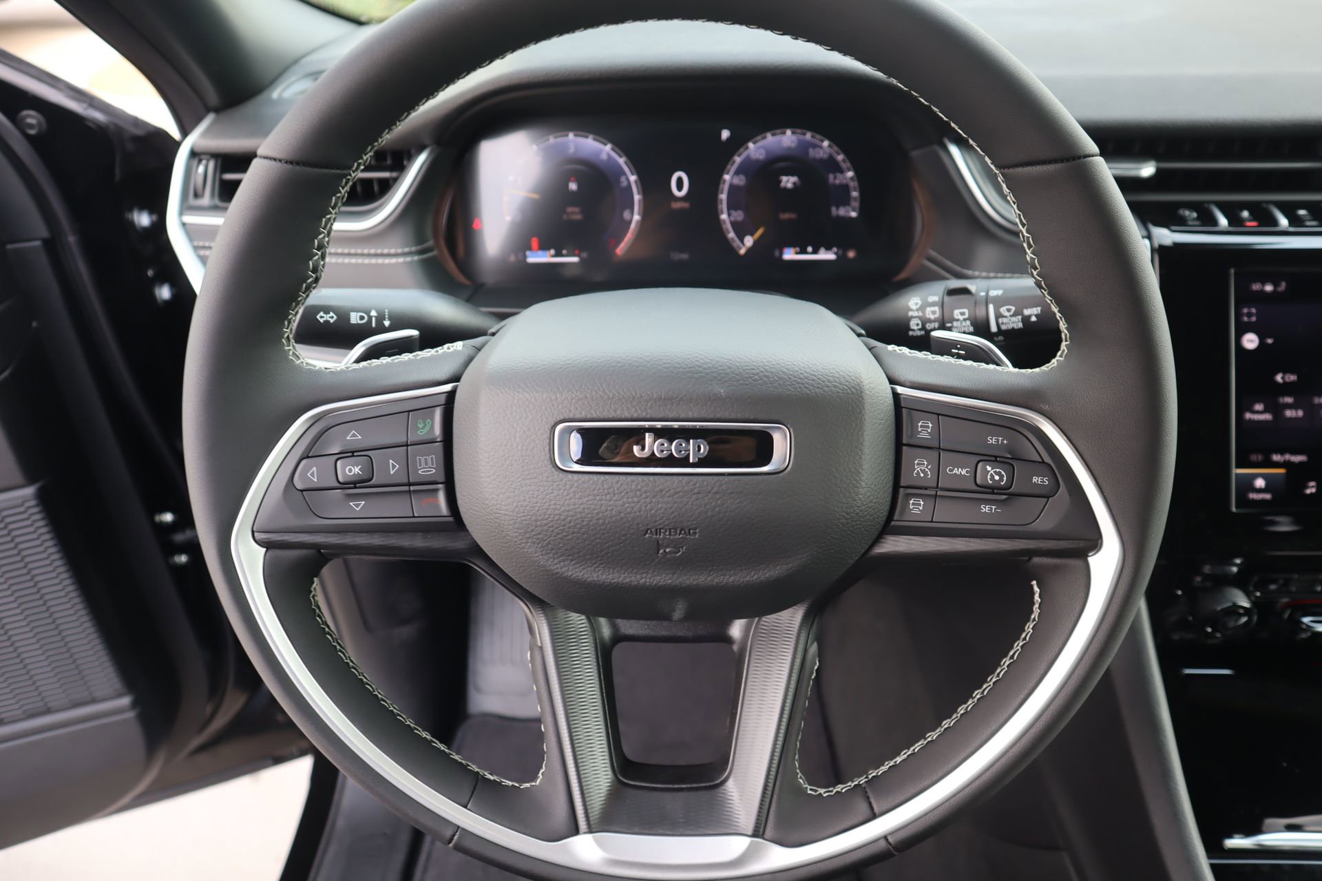 New 2026 Jeep Grand Cherokee L Laredo AWD/4WD image 3