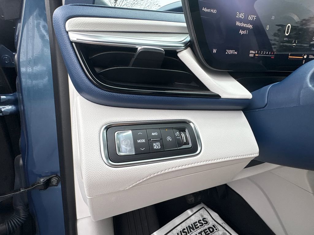 Used 2025 Buick Enclave Avenir w/ Super Cruise Package image 20