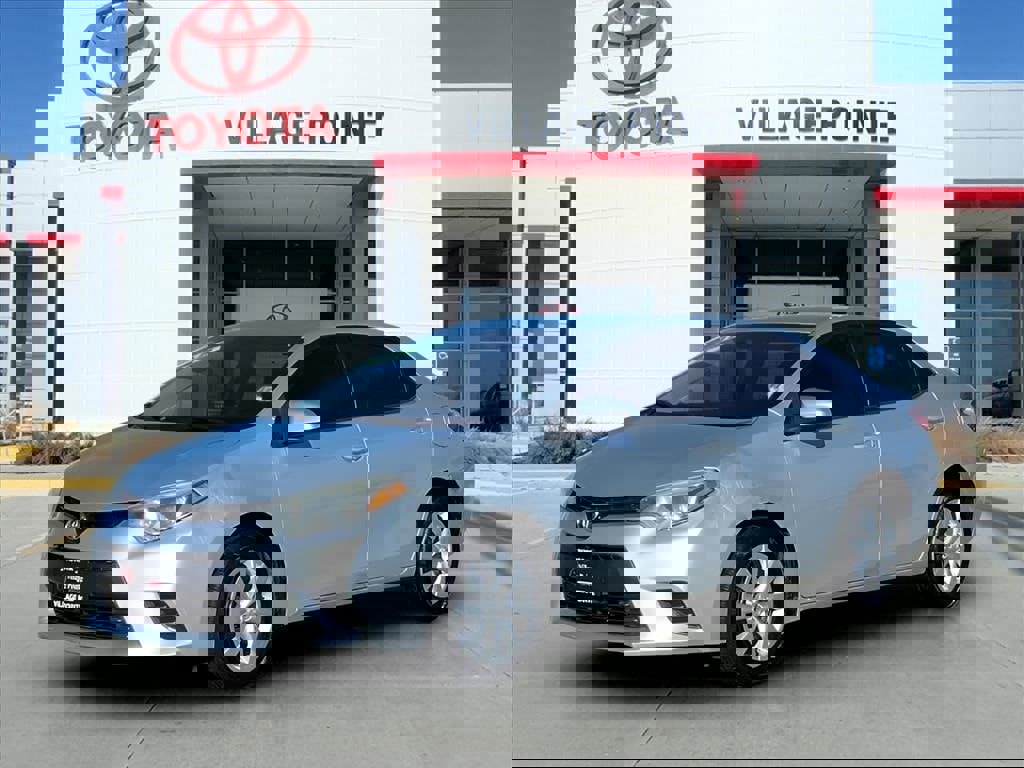 Used 2015 Toyota Corolla LE