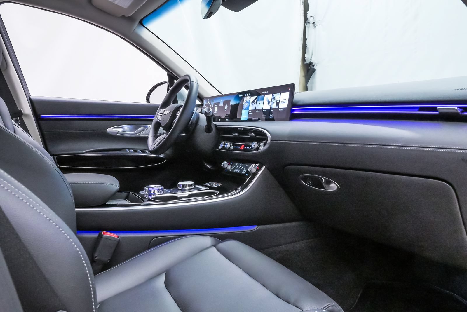 Certified 2026 Genesis GV70 2.5T AWD/4WD image 12