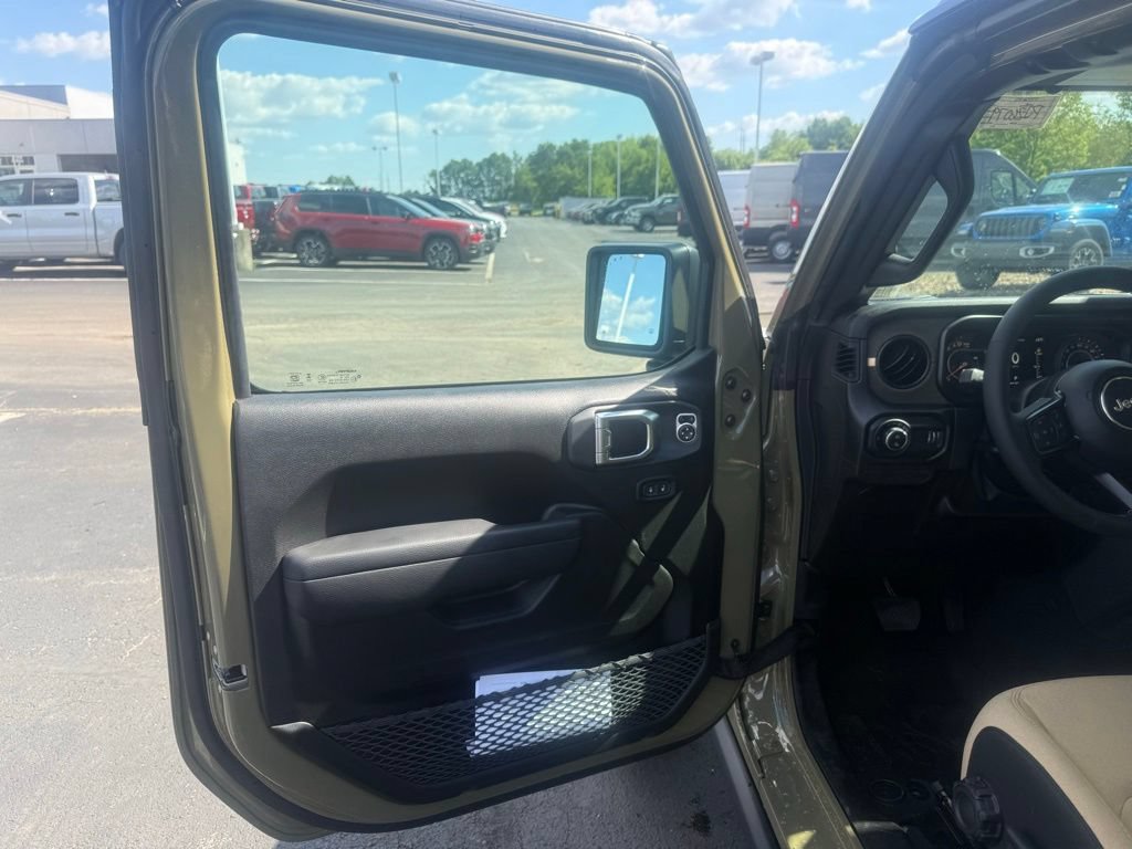 New 2026 Jeep Gladiator Willys AWD/4WD image 15