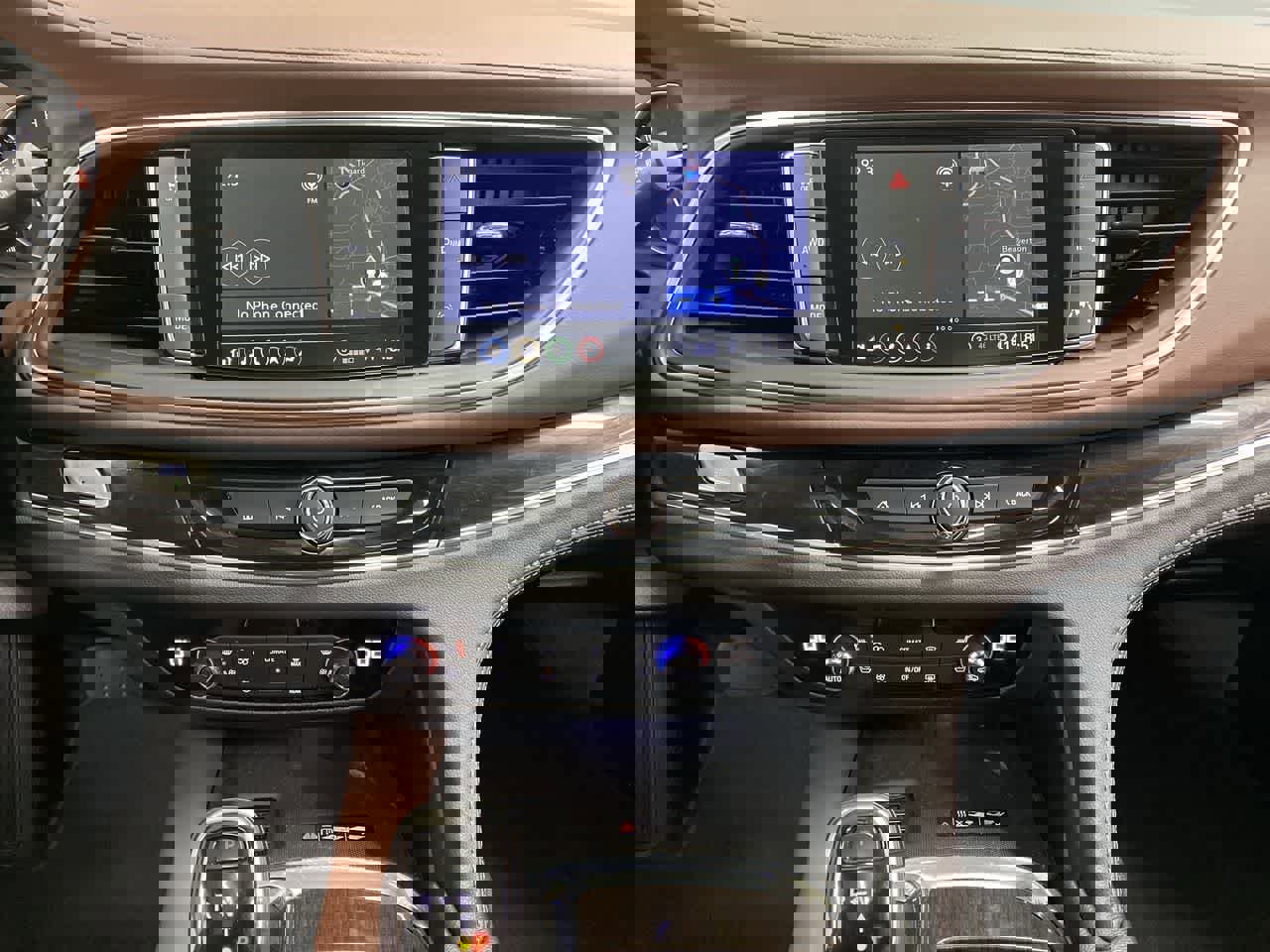 Used 2021 Buick Enclave Avenir w/ Avenir Technology Package image 24