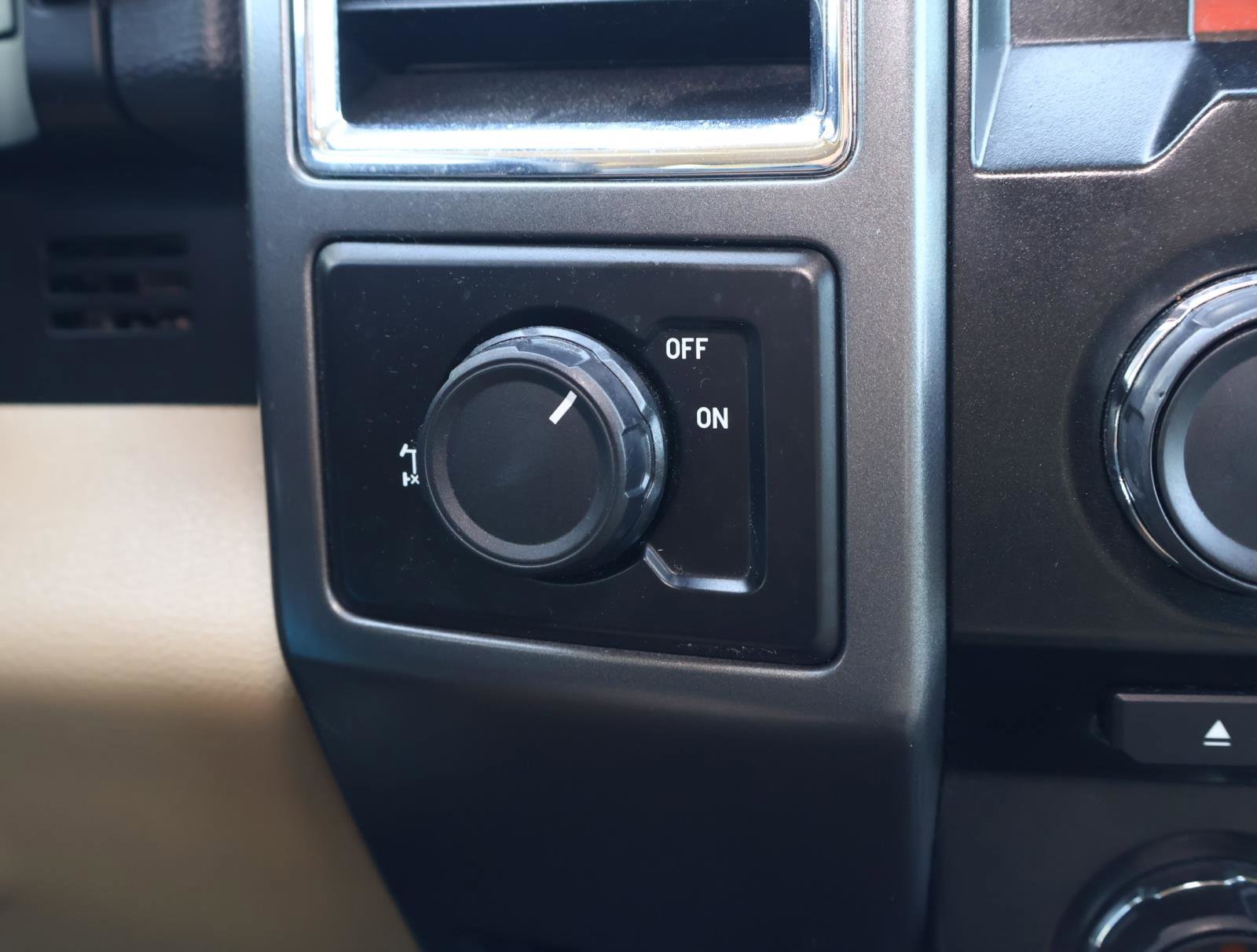 Used 2015 Ford F150 XLT w/ Equipment Group 301A Mid image 26