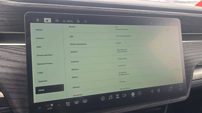 Used 2023 Rivian R1T Adventure image 5