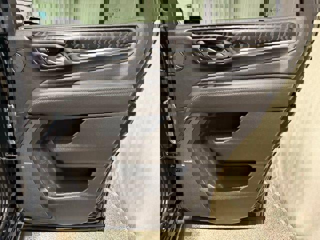 Used 2023 GMC Yukon Denali image 23