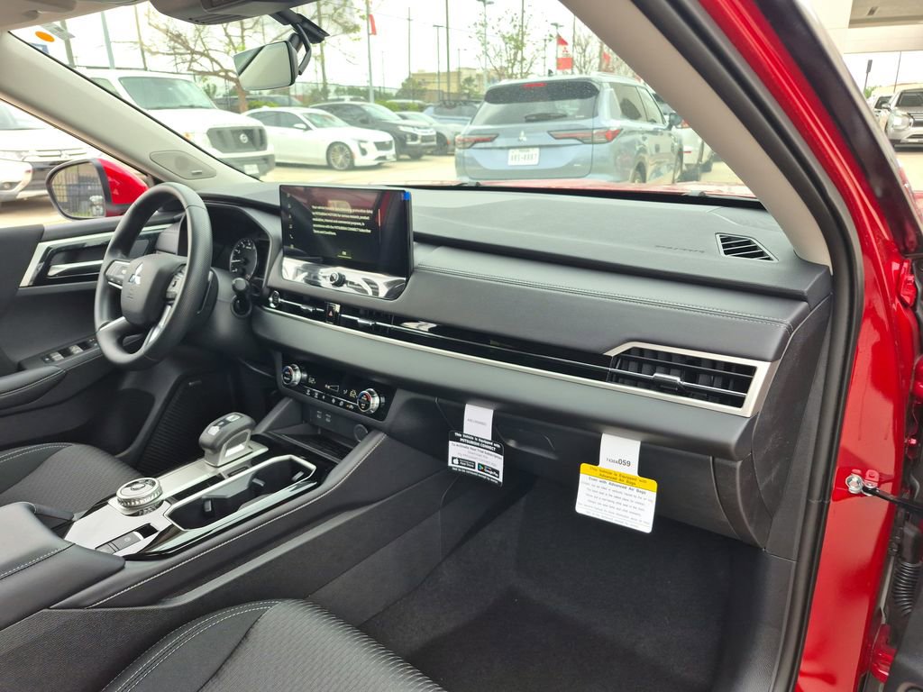 New 2026 Mitsubishi Outlander ES image 20
