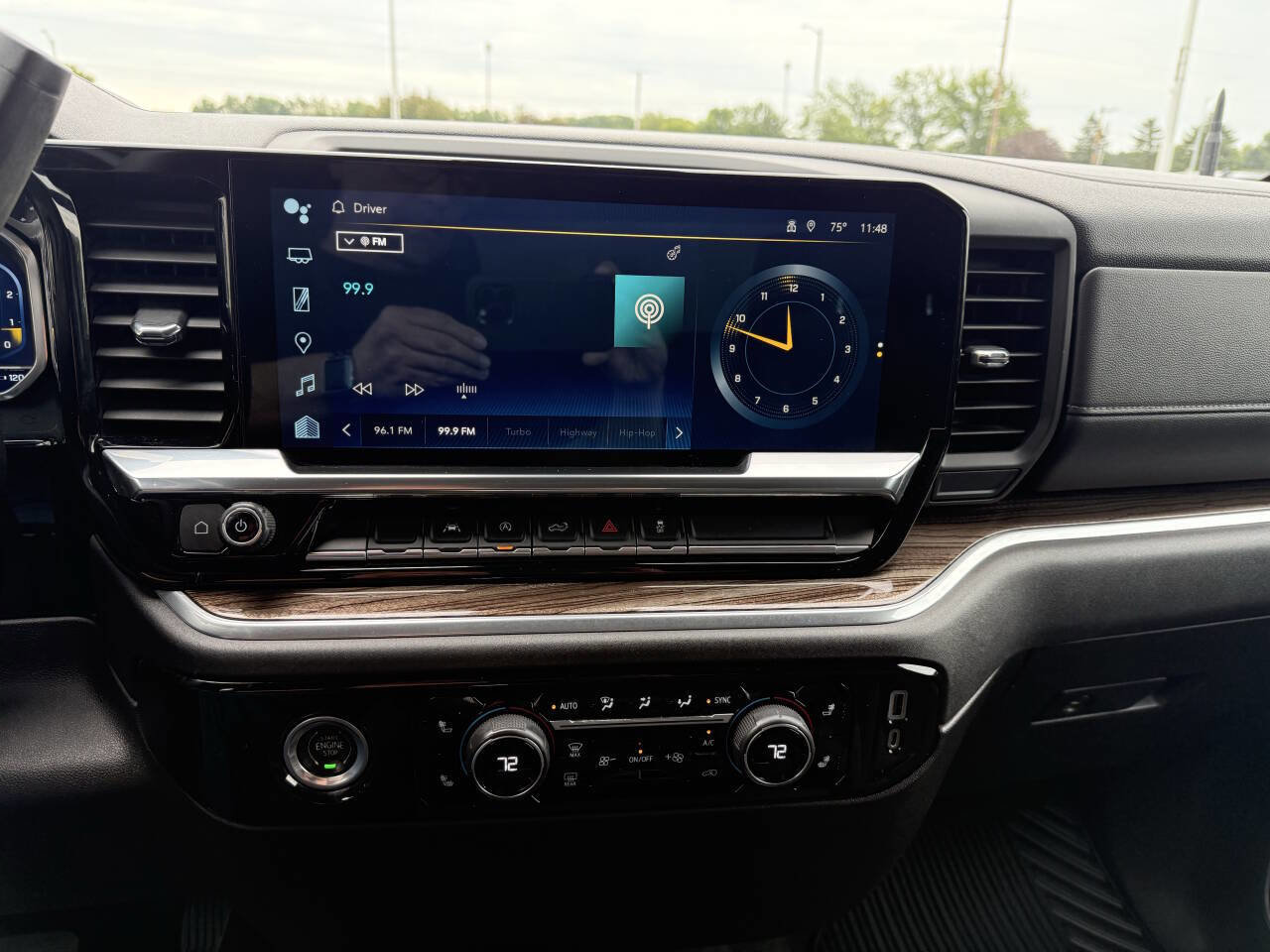 Used 2022 Chevrolet Silverado 1500 LT image 8