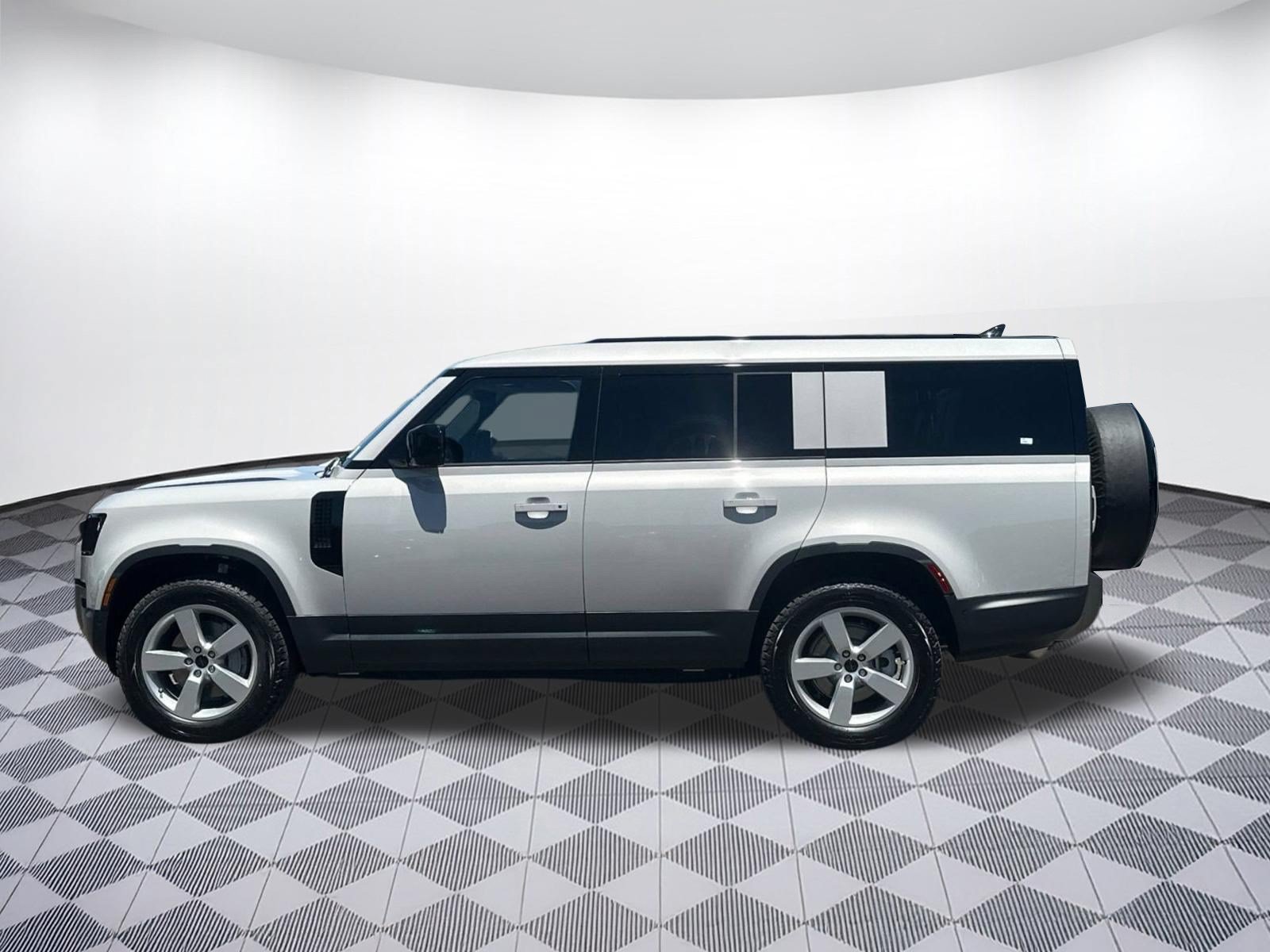 New 2026 Land Rover Defender 130 S AWD/4WD image 2