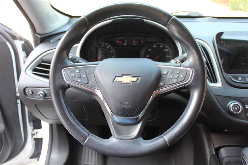 Used 2021 Chevrolet Malibu RS image 16