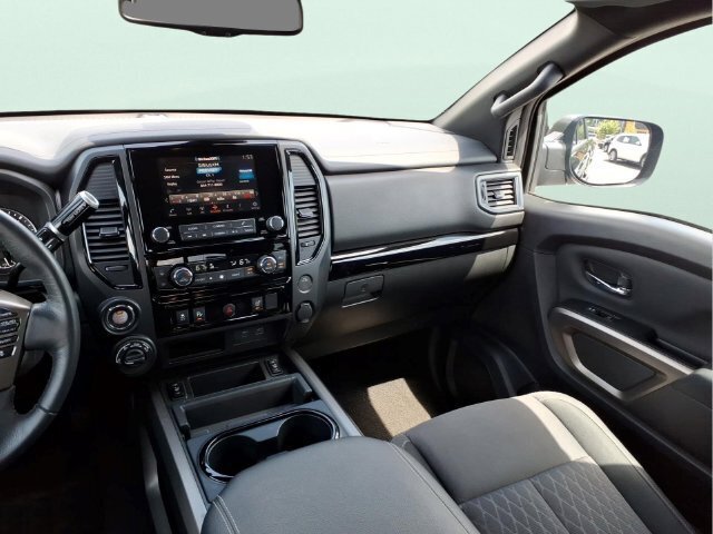 Used 2024 Nissan Titan SV w/ SV Bronze Edition Package AWD/4WD image 18