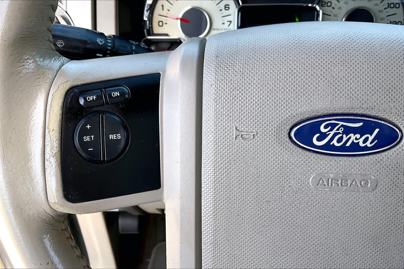 Used 2011 Ford Expedition Limited RWD image 19