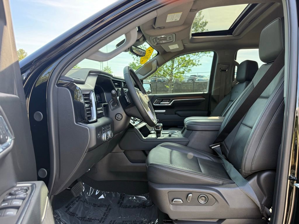 Used 2025 GMC Sierra 1500 Denali w/ Denali Reserve Package AWD/4WD image 27