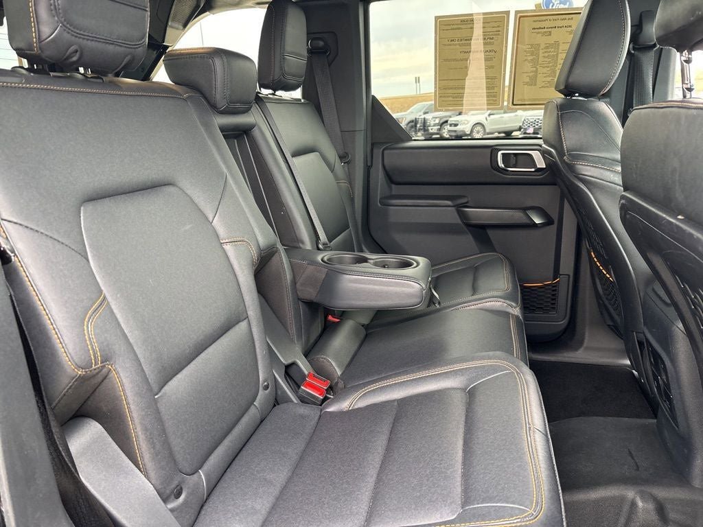 Used 2024 Ford Bronco Badlands w/ Sasquatch Package AWD/4WD image 19
