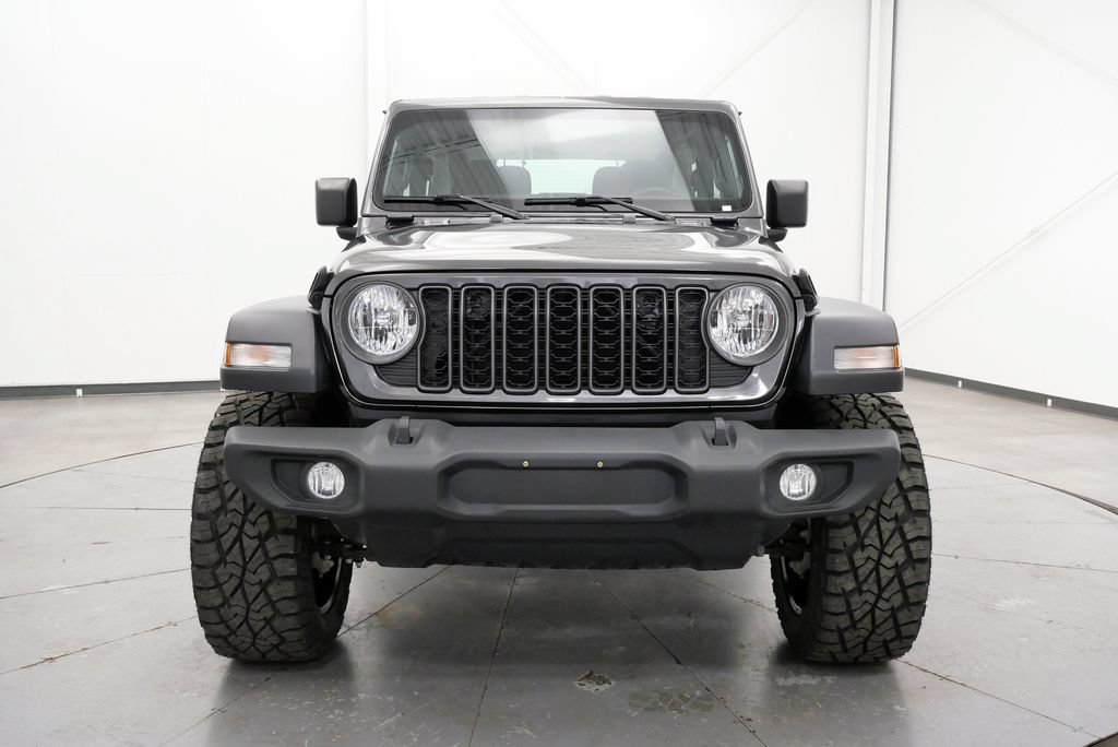 Used 2024 Jeep Wrangler Sport AWD/4WD image 2