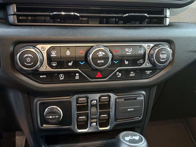 Used 2024 Jeep Wrangler Sport S image 19