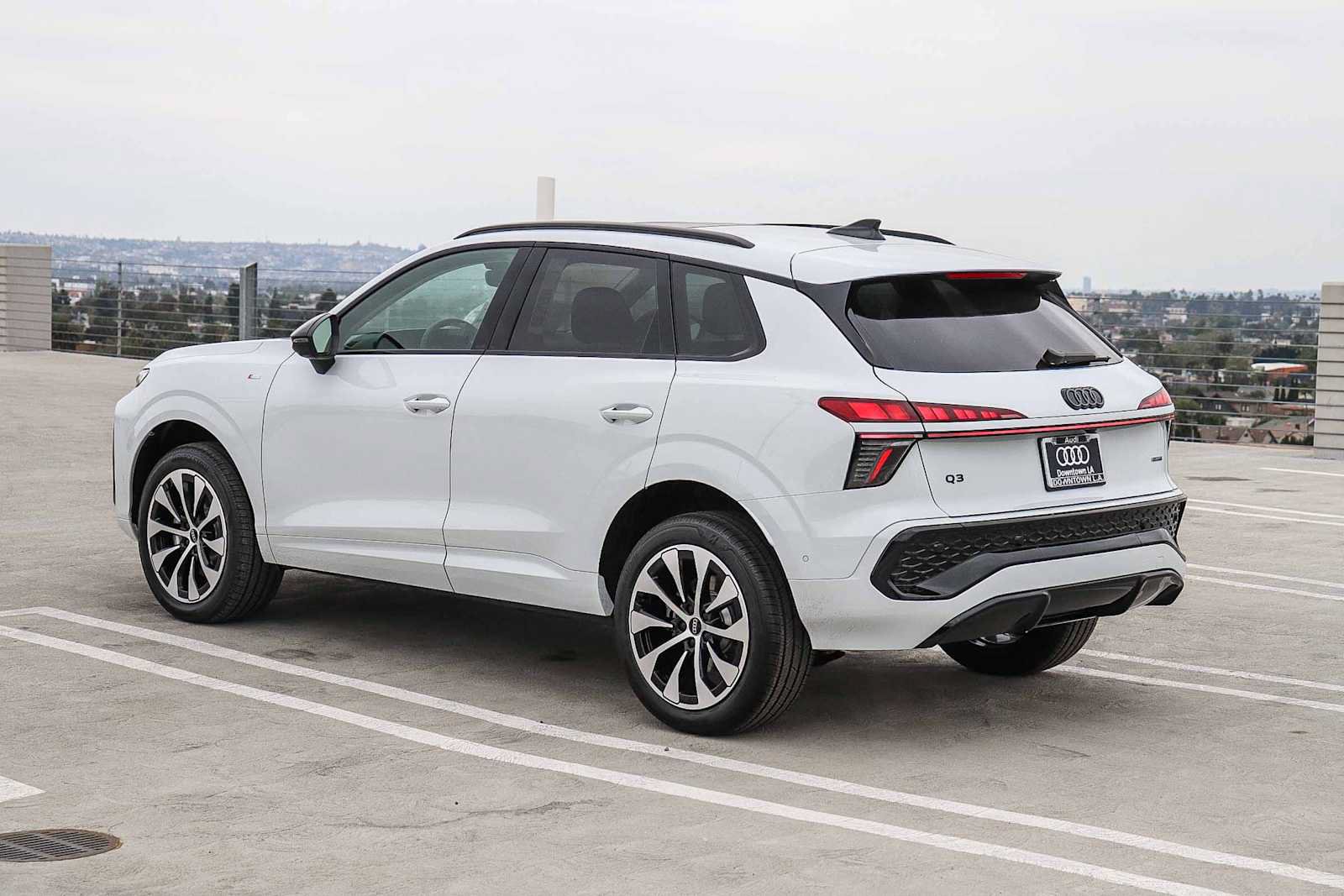 New 2026 Audi Q3 quattro 2.0T AWD/4WD image 6