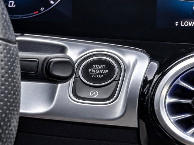 Used 2022 Mercedes-Benz GLB 250 image 22