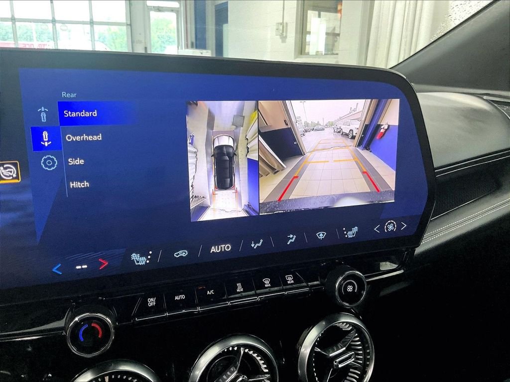 Used 2024 Chevrolet Blazer EV LT AWD/4WD image 19