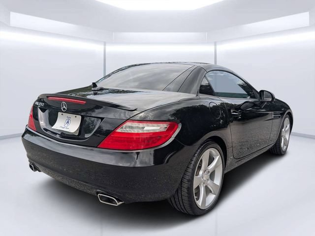 Used 2012 Mercedes-Benz SLK 350 image 3