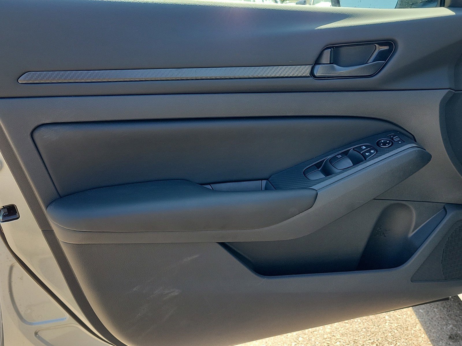 New 2025 Nissan Altima 2.5 S image 16