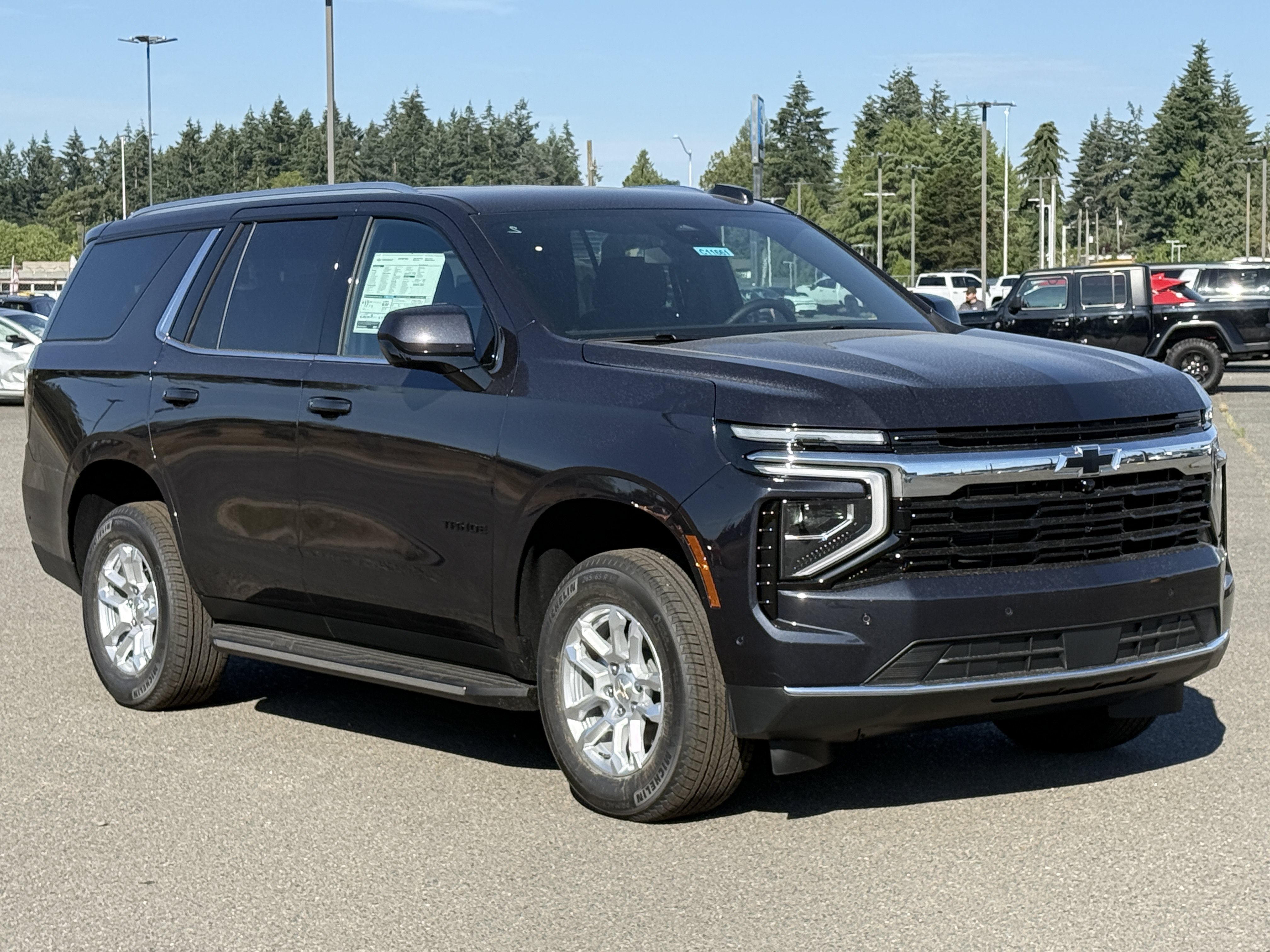 New 2026 Chevrolet Tahoe LS w/ LPO, Dark Essentials Package AWD/4WD image 7
