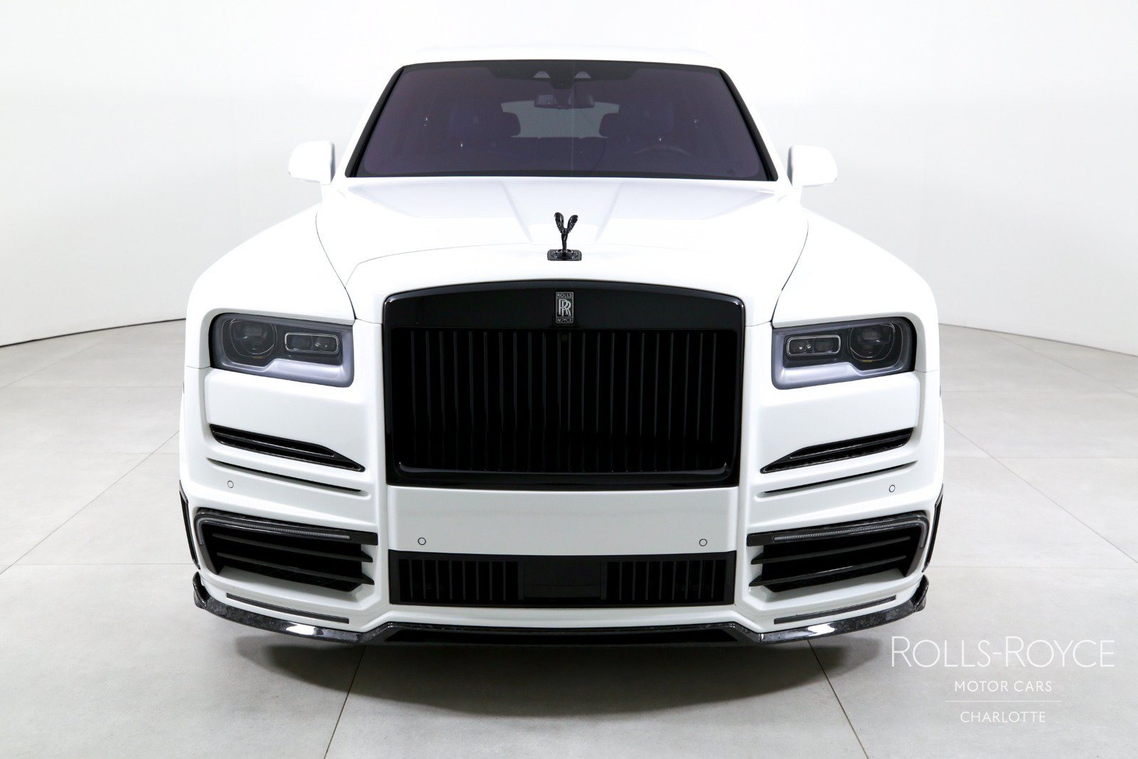 Used 2024 Rolls-Royce Cullinan AWD/4WD image 7