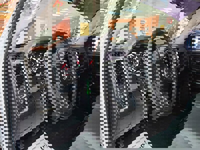 Used 2014 RAM 1500 Express image 9