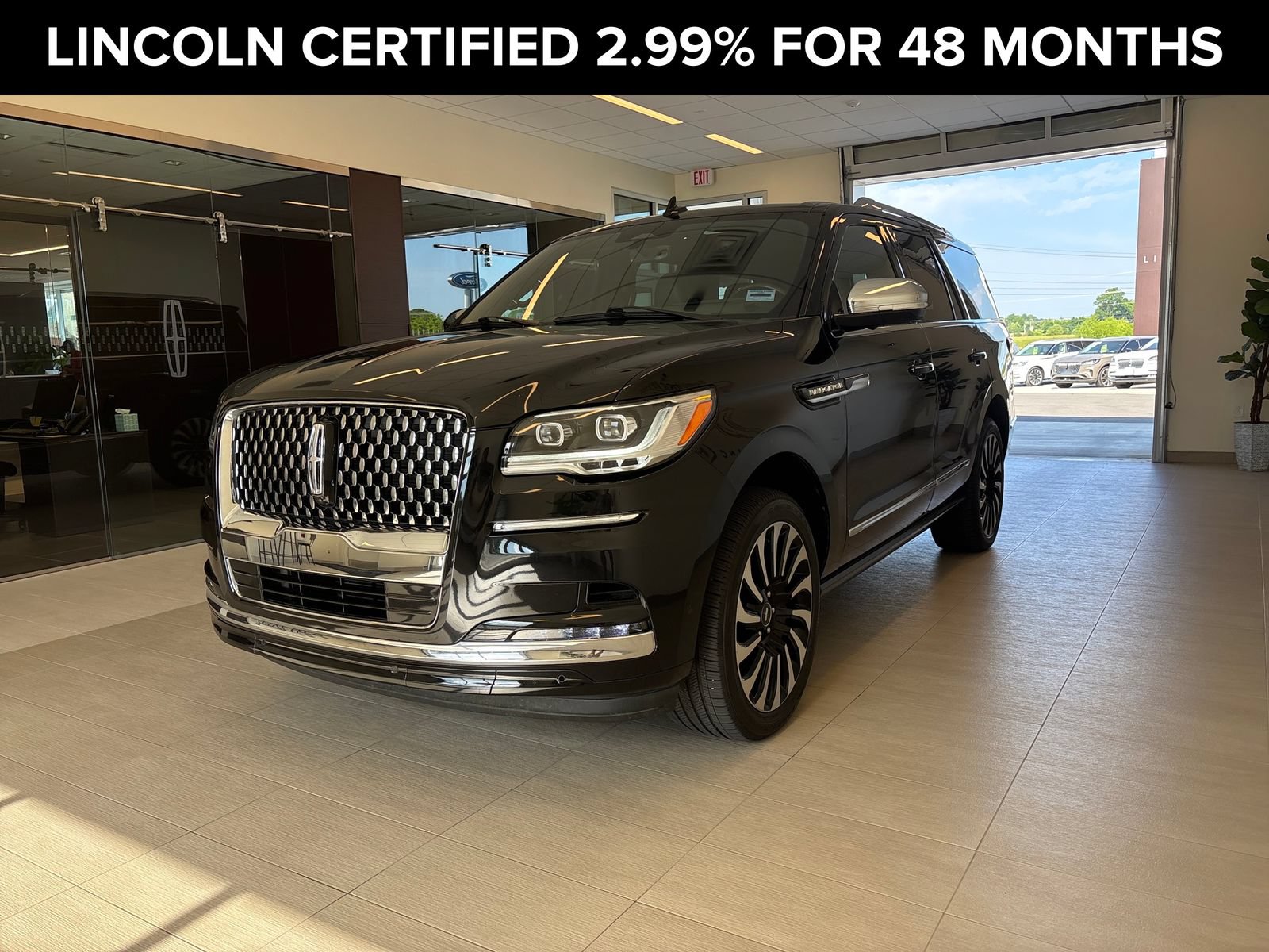 Certified 2022 Lincoln Navigator Black Label AWD/4WD image 1