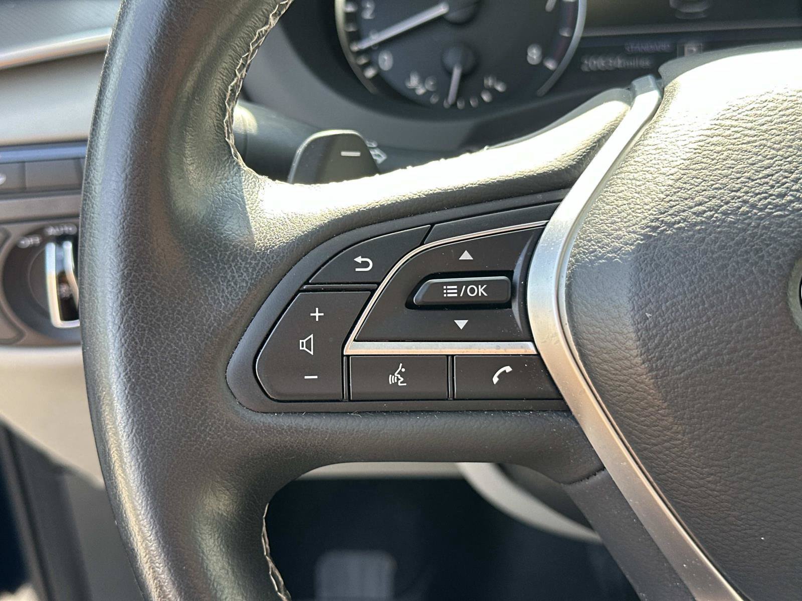 Used 2023 INFINITI QX50 Luxe AWD/4WD image 18