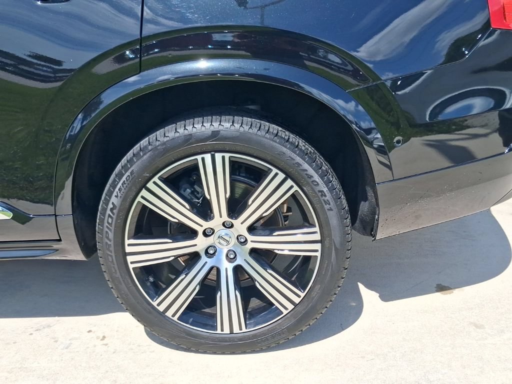 Certified 2024 Volvo XC90 B5 Plus w/ Protection Package Premier AWD/4WD image 4