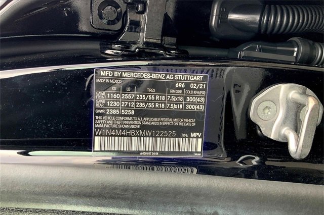 Used 2021 Mercedes-Benz GLB 250 4MATIC image 30