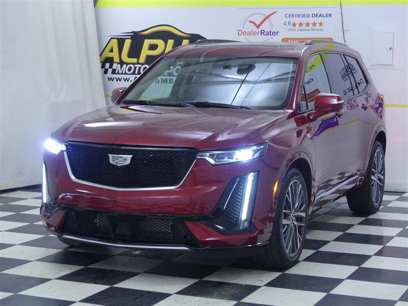 Used 2022 Cadillac XT6 Sport w/ Platinum Package image 2