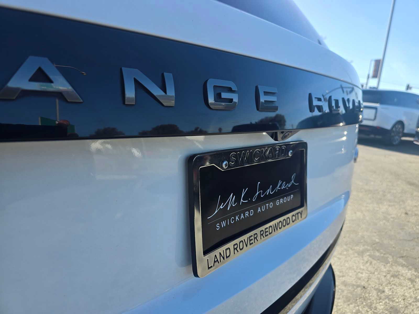 Used 2022 Land Rover Range Rover SE image 16